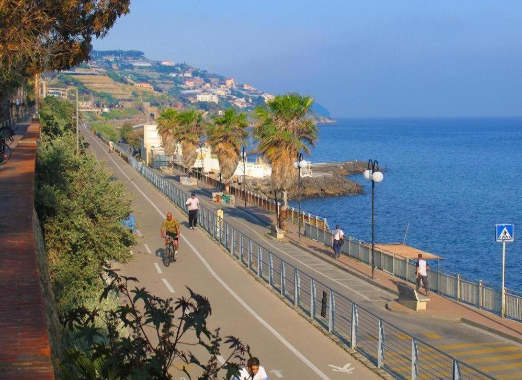 Giardino In Citta; Centralissimo Lägenhet Sanremo Exteriör bild